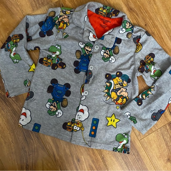 ⭐️MarioKart Pajama Set⭐️ - Picture 2 of 12